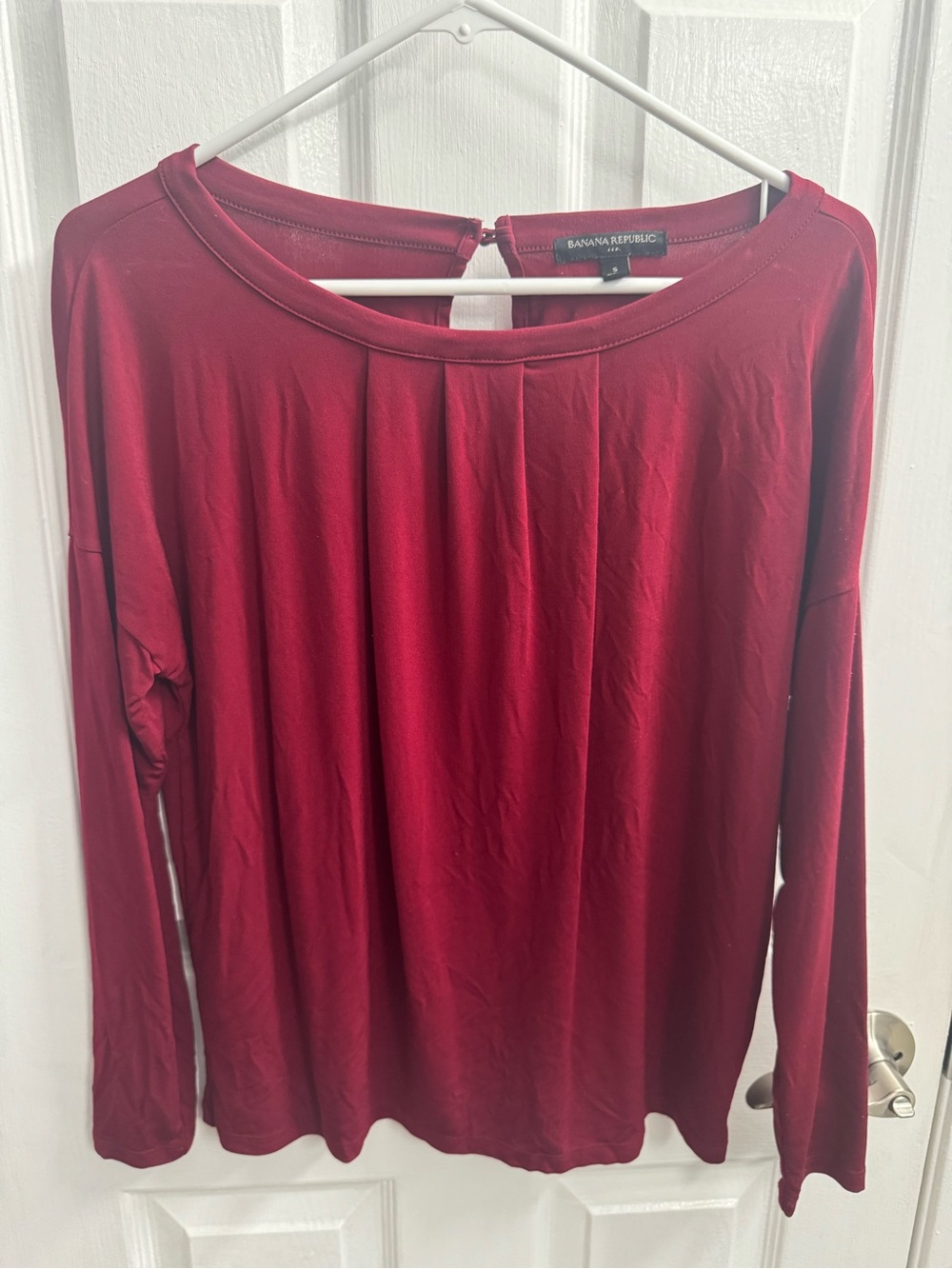 Banana Republic Women's Long-Sleeve Wine Red Blouse